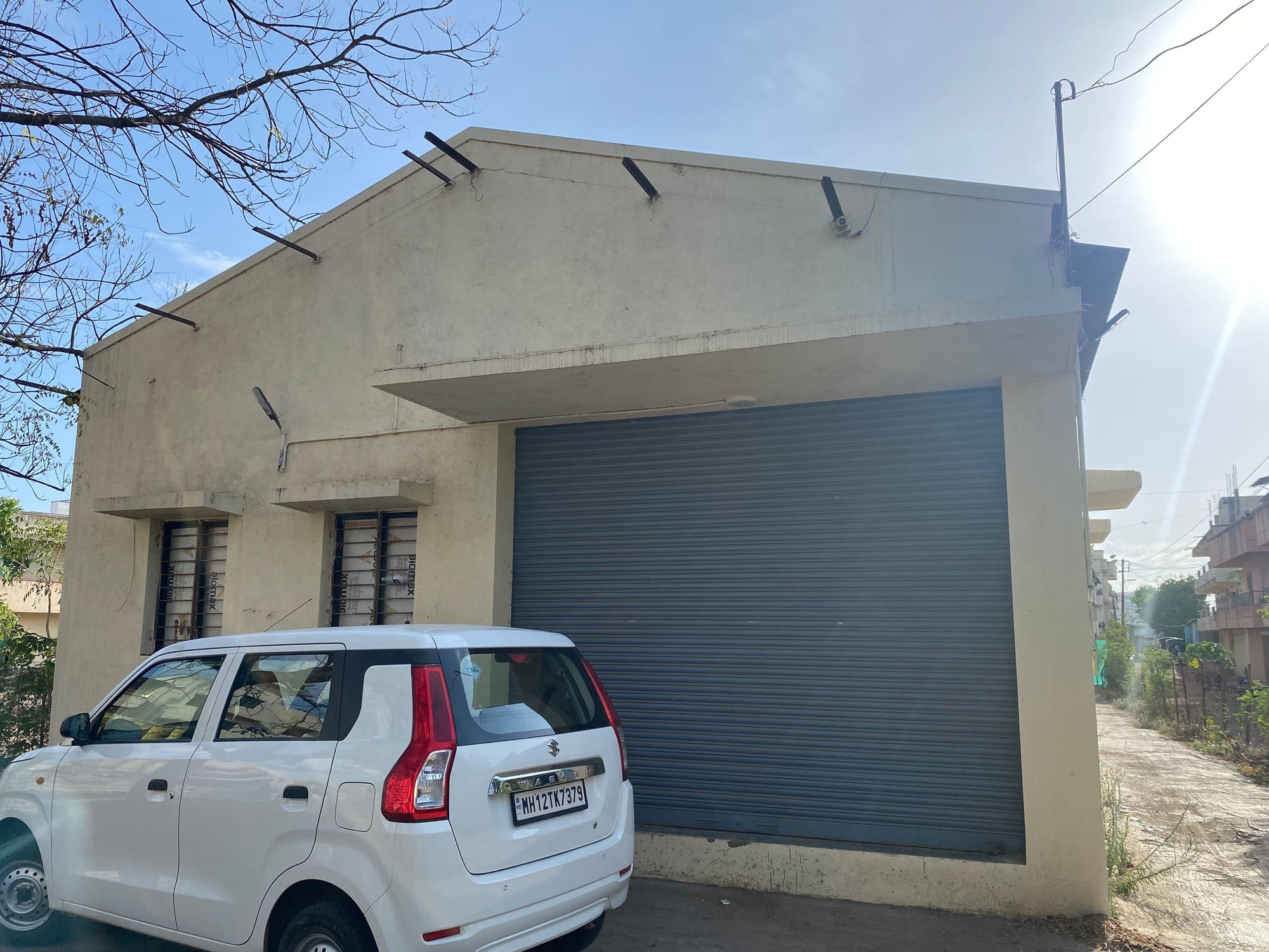 Stockyard entrance with a roller shutter
