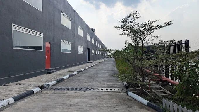 Access road along the side of the manufacturing unit